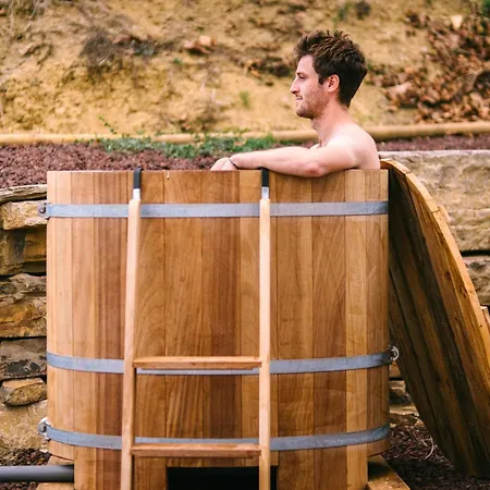 Bed & Breakfast La Grande Oasis - Logements Atypiques 4*