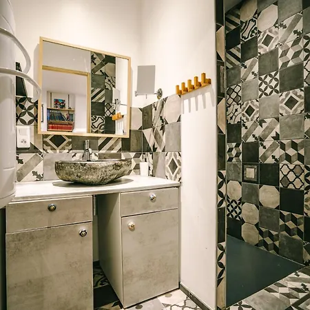 La Grande Oasis - Logements Atypiques Bed & Breakfast 4*