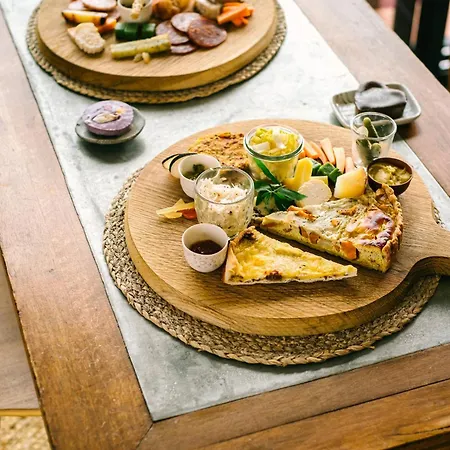 Bed & Breakfast La Grande Oasis - Logements Atypiques 4*