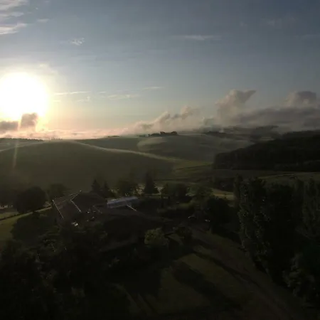 La Grande Oasis - Logements Atypiques Grazac (Tarn)