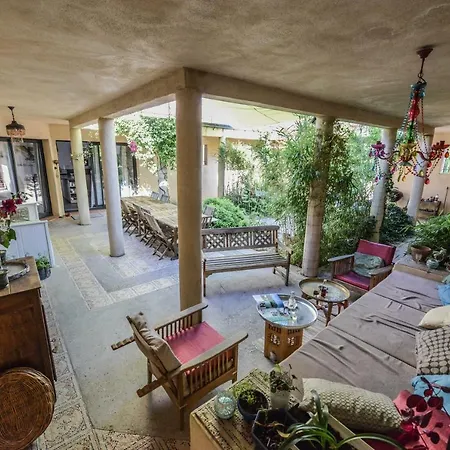 La Grande Oasis - Logements Atypiques Bed & Breakfast 4*